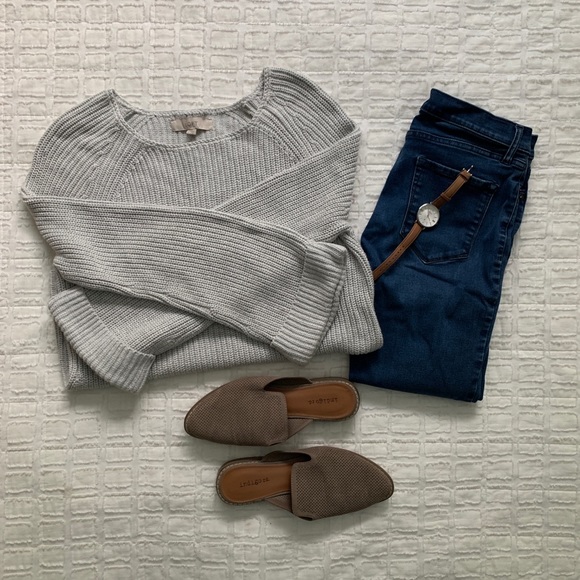 LOFT Sweaters - LOFT light grey bell sleeve sweater